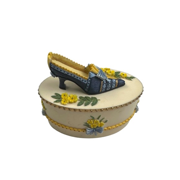 Willow Hall Colette Cream & Blue Victorian Shoe Yellow Flowers Trinket Box 3.5” - Picture 7 of 12